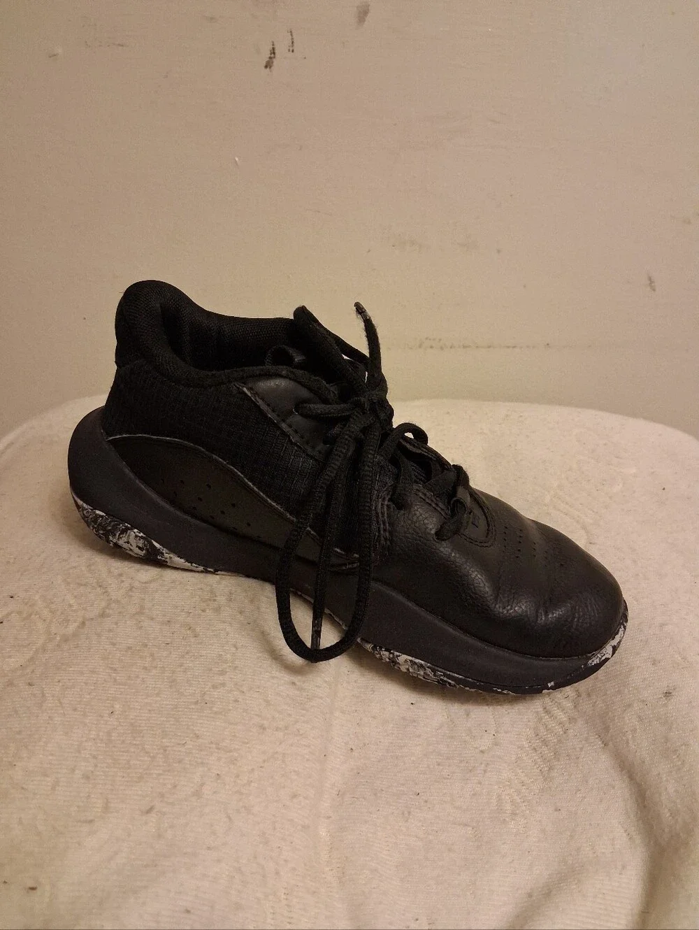 Under Armour boy black